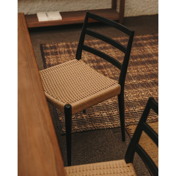 Jedálenská stolička z dubového dreva v čierno-prírodnej farbe v súprave 2 ks Analy – Kave Home-image-1