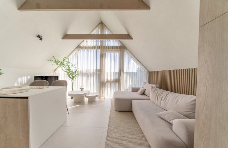 Japandi oáza pri Baltskom mori: minimalizmus, ktorý prináša harmóniu