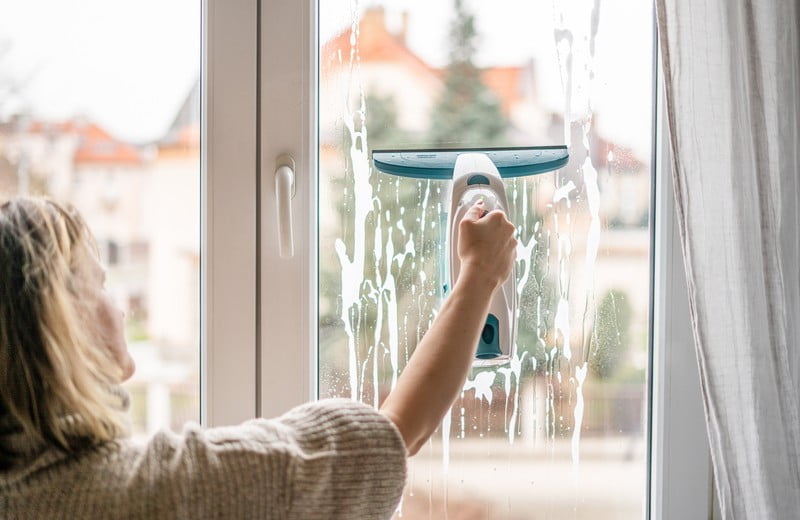 5 jednoduchých krokov, ako umyť okná ako profesionál