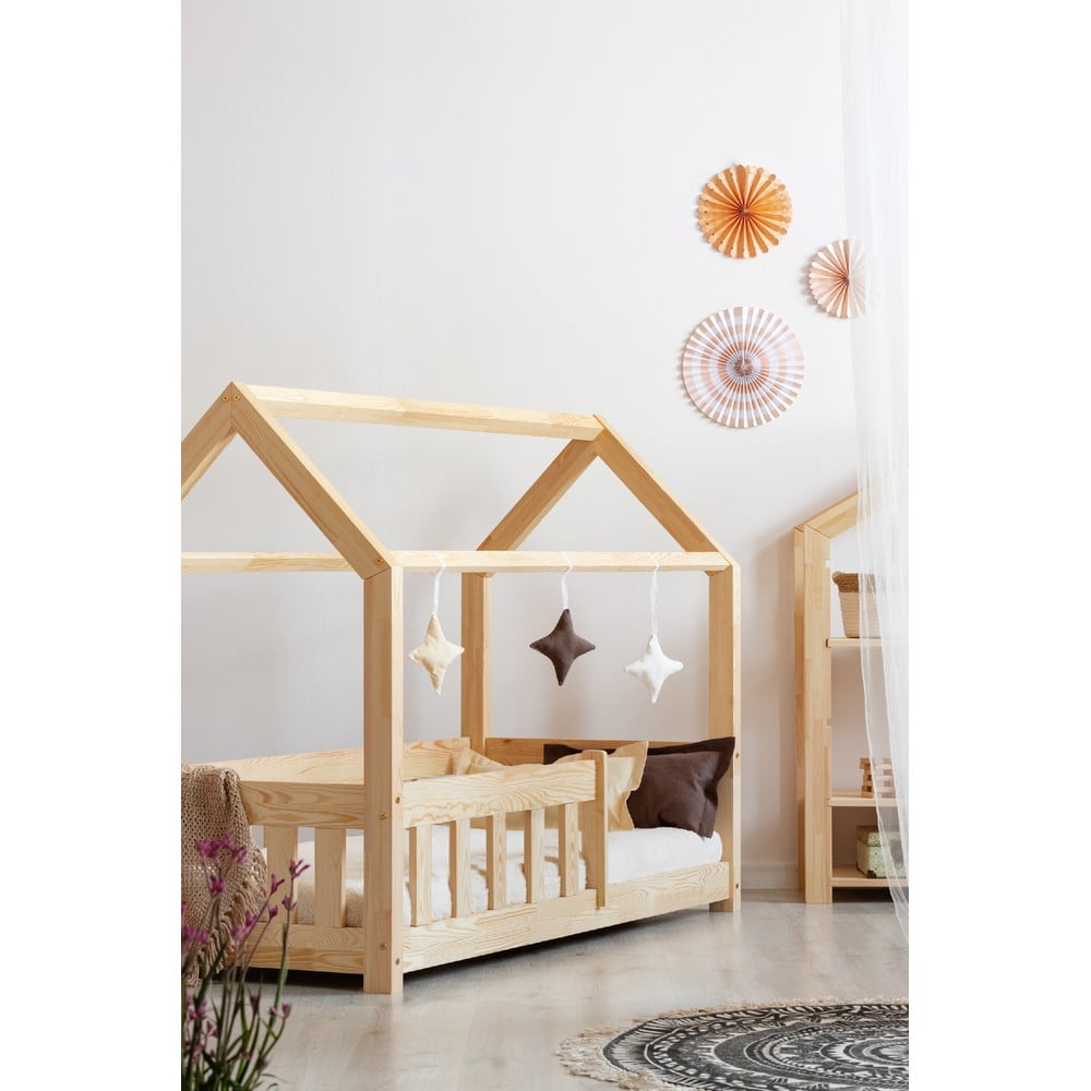 E-shop Domčeková detská posteľ z borovicového dreva 120x200 cm Mila MBP - Adeko