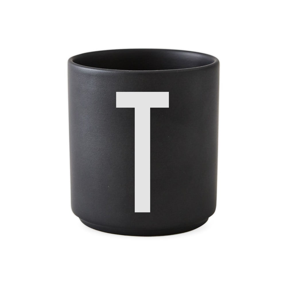 E-shop Čierny porcelánový hrnček Design Letters Alphabet T, 250 ml