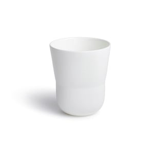 Biely hrnček z kostného porcelánu Kähler Design Kaolin, 300 ml