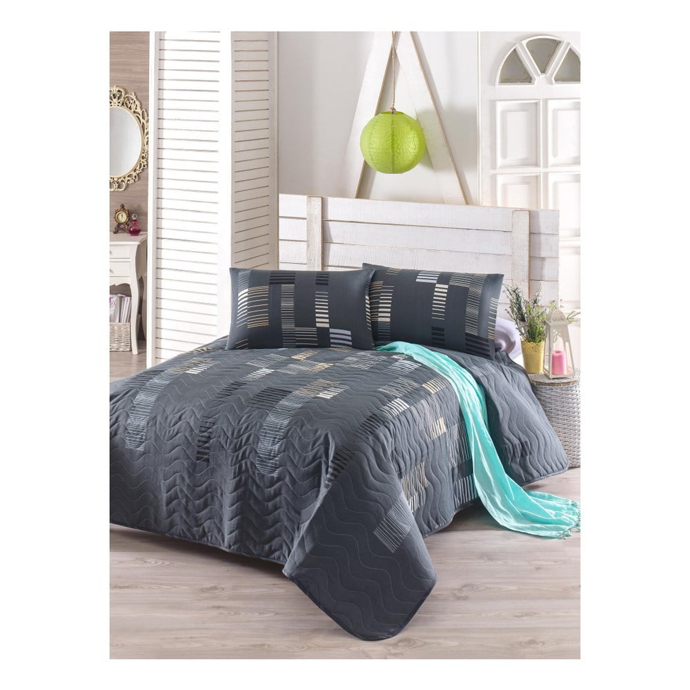 E-shop Set plédu cez posteľ a obliečky na vankúš s prímesou bavlny Trace Anthracite, 160 x 220 cm