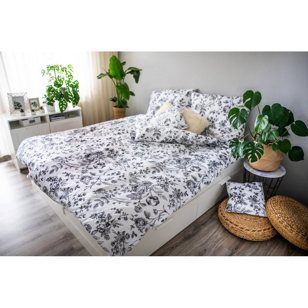 E-shop Čierno-biele obliečky z bavlneného saténu Cotton House Flower, 140 x 200 cm