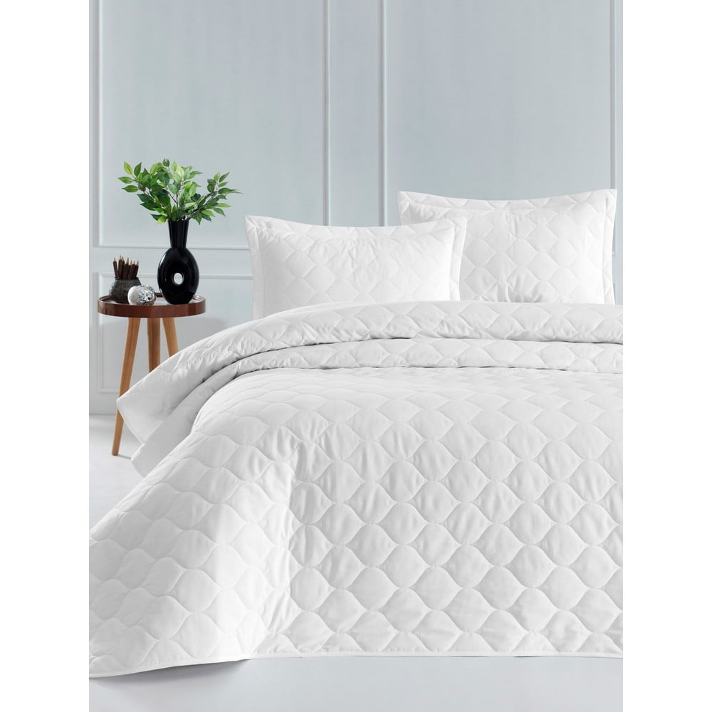E-shop Biely pléd cez posteľ s 2 obliečkami na vankúš z ranforce bavlny Mijolnir Fresh, 225 x 240 cm