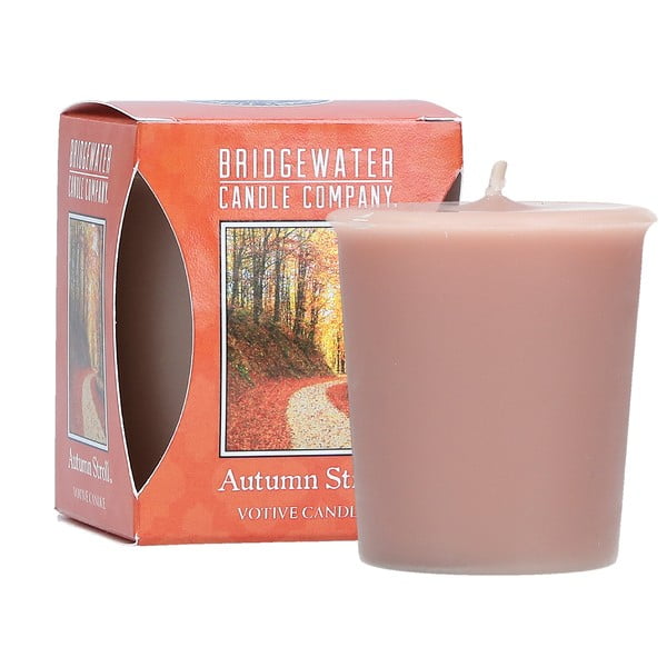 Votívna sviečka Bridgewater Candle Company Jesenná prechádzka, doba horenia 15 hodín