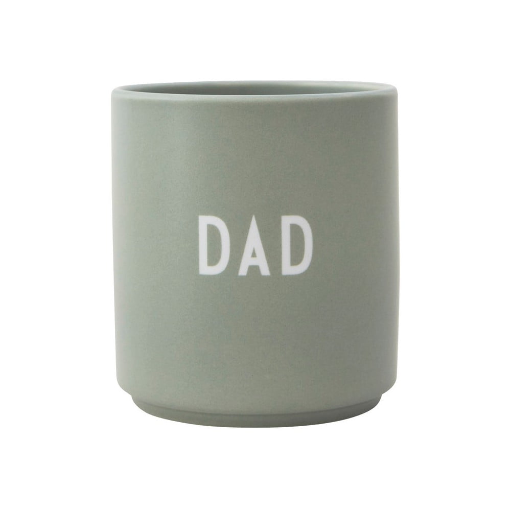 Svetlozelený porcelánový hrnček Design Letters Favourite Dad
