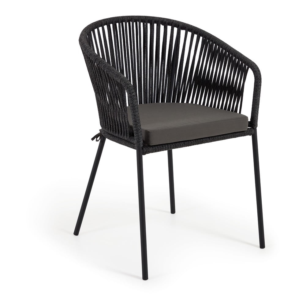 E-shop Čierna záhradná stolička s oceľovou konštrukciou Kave Home Yanet