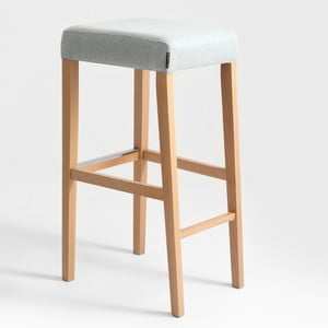 Svetlomodrá barová stolička s prírodnými nohami Custom Form Wilton