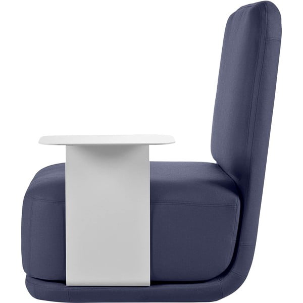 Tmavomodré kreslo s bielym kovovým stolíkom Softline Standby High + Side Table
