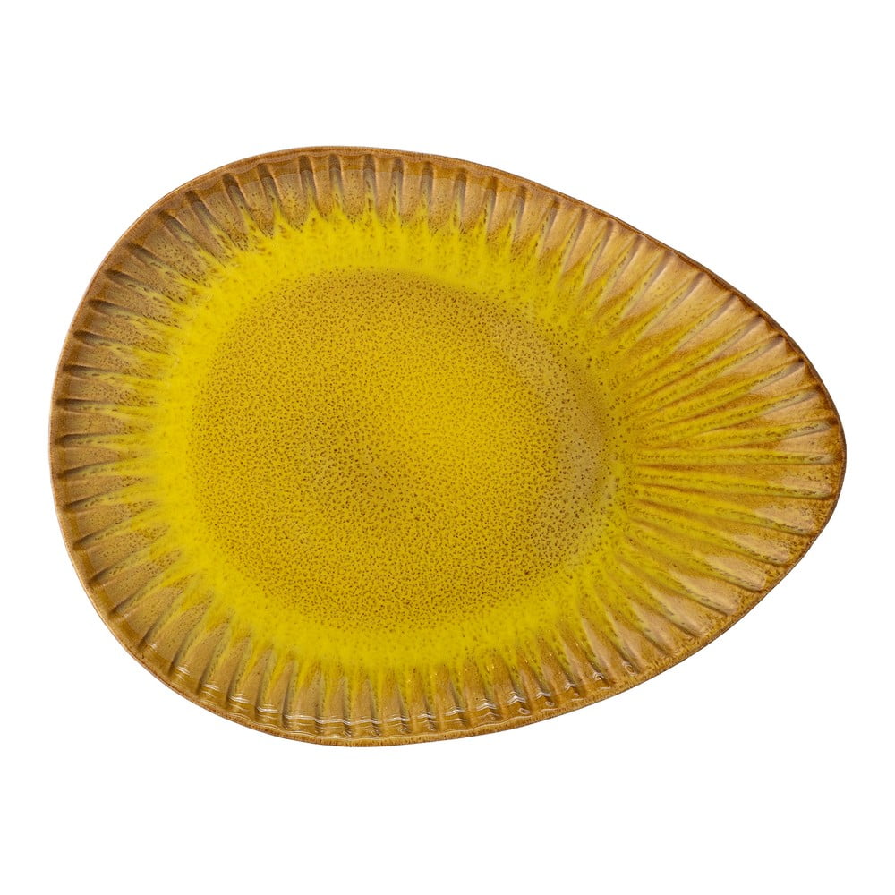 E-shop Žltý servírovací tanier z kameniny Bloomingville Cala, 34 x 25,5 cm