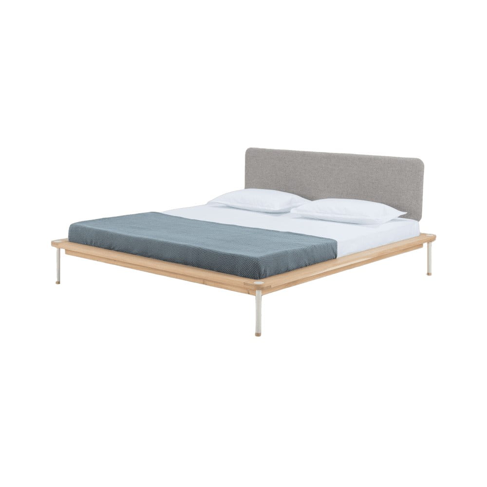 E-shop Dvojlôžková posteľ z dubového dreva Gazzda Fina, 160 x 200 cm
