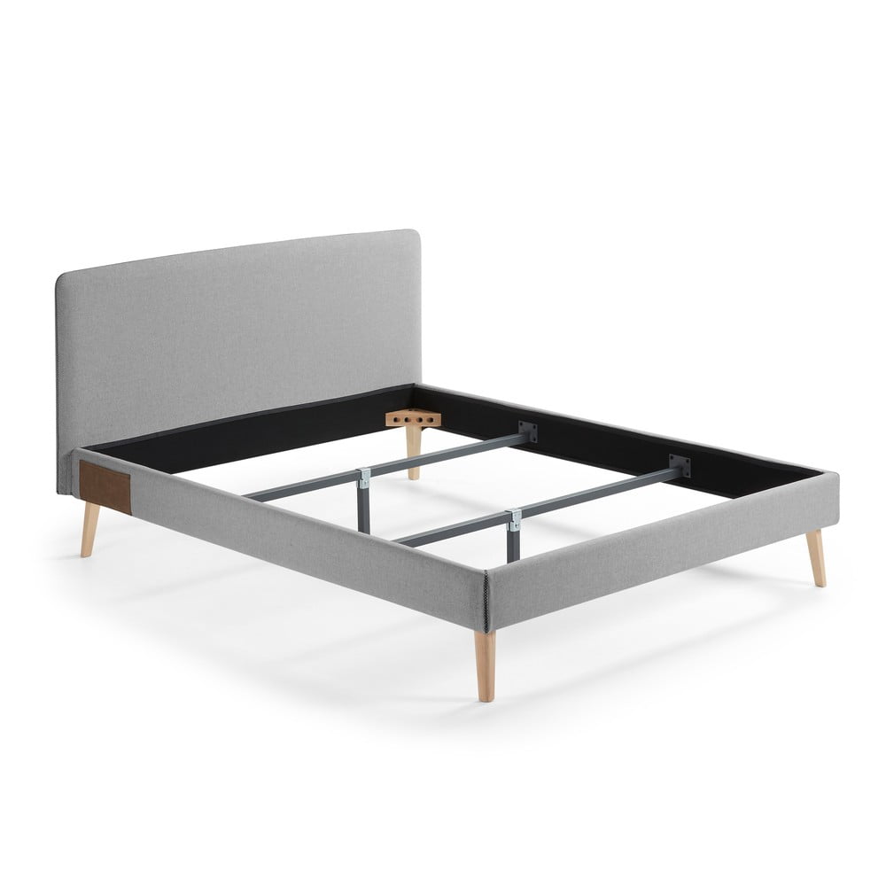 E-shop Sivá dvojlôžková posteľ Kave Home Lydia, 160×200 cm