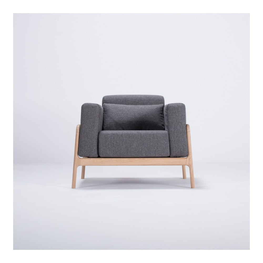 E-shop Kreslo s konštrukciou z dubového dreva s tmavosivým textilným sedadlom Gazzda Fawn